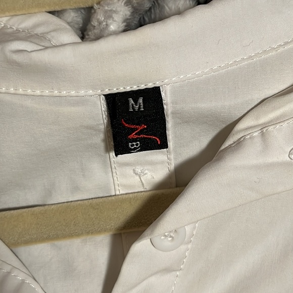 White Short Sleeve Button Down Blouse Size M by Nancy - Picture 3 of 4